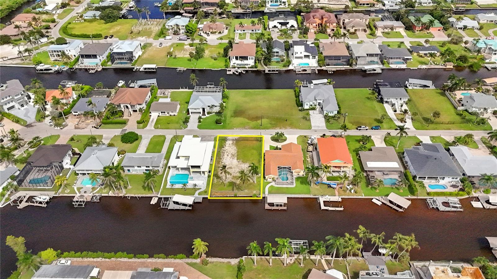  em BONITA SPRINGS, FL - Daniel Dourado