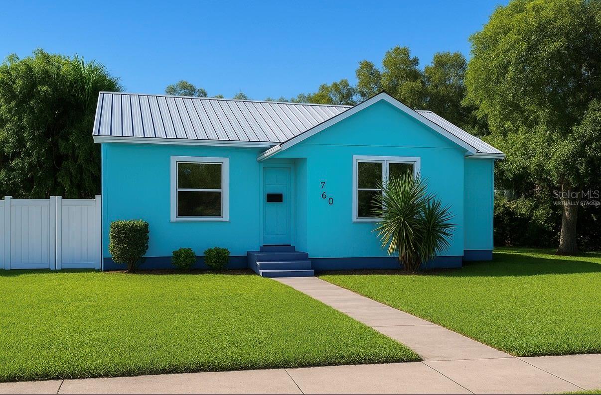 Single Family Residence em ST PETERSBURG, FL - Daniel Dourado