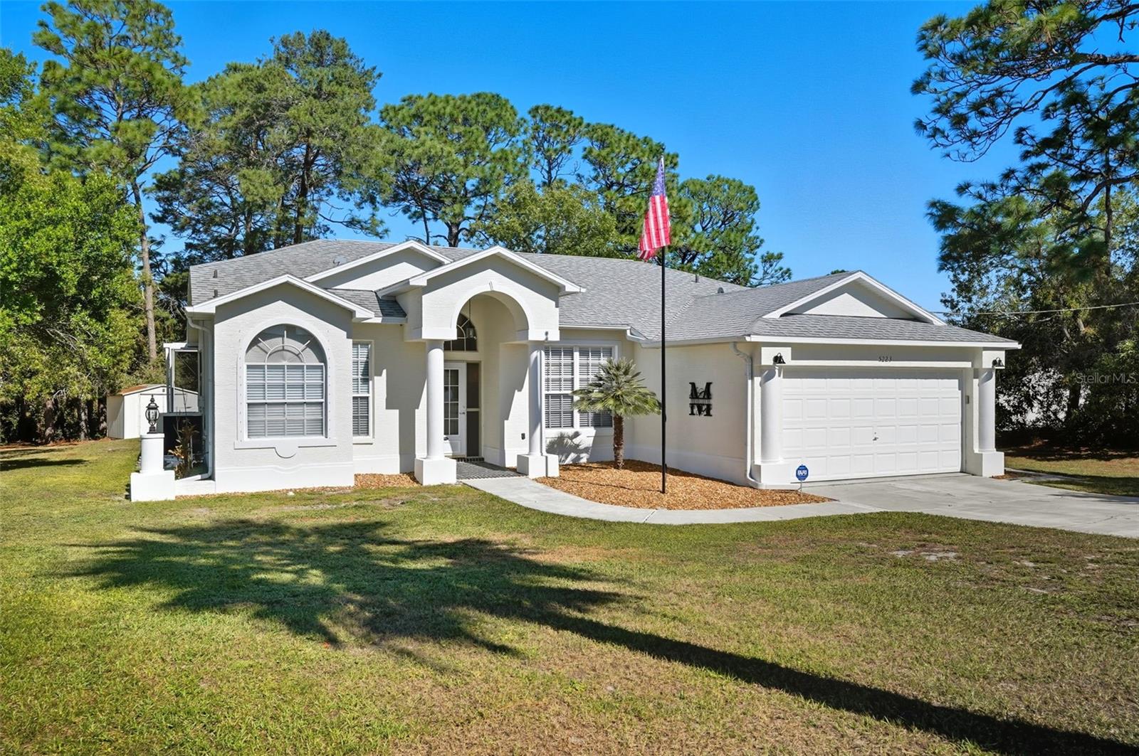 Single Family Residence em SPRING HILL, FL - Daniel Dourado