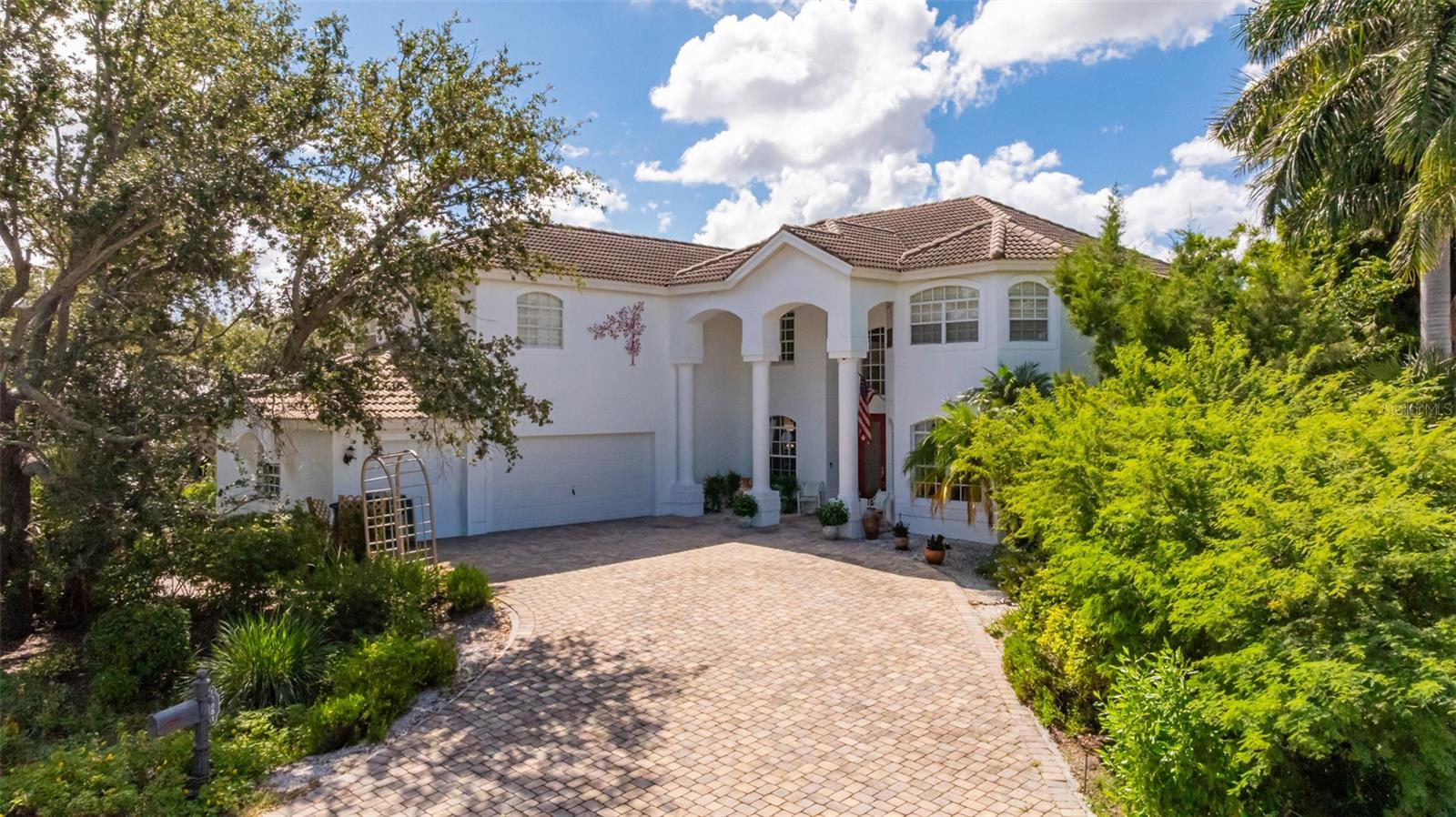 Single Family Residence em FORT MYERS, FL - Daniel Dourado