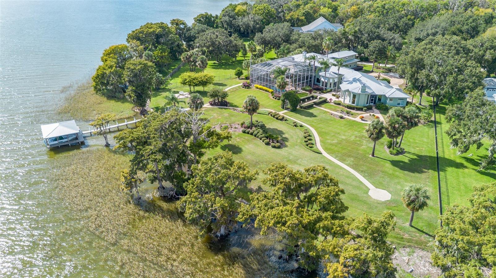 Single Family Residence em LEESBURG, FL - Daniel Dourado