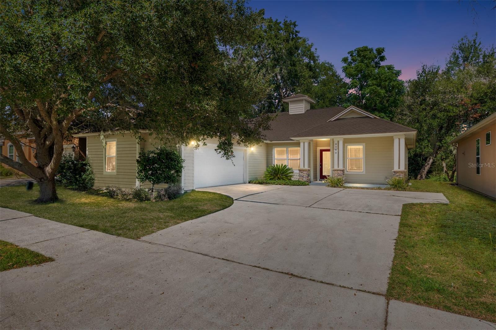 Single Family Residence in GAINESVILLE, FL - Daniel Dourado