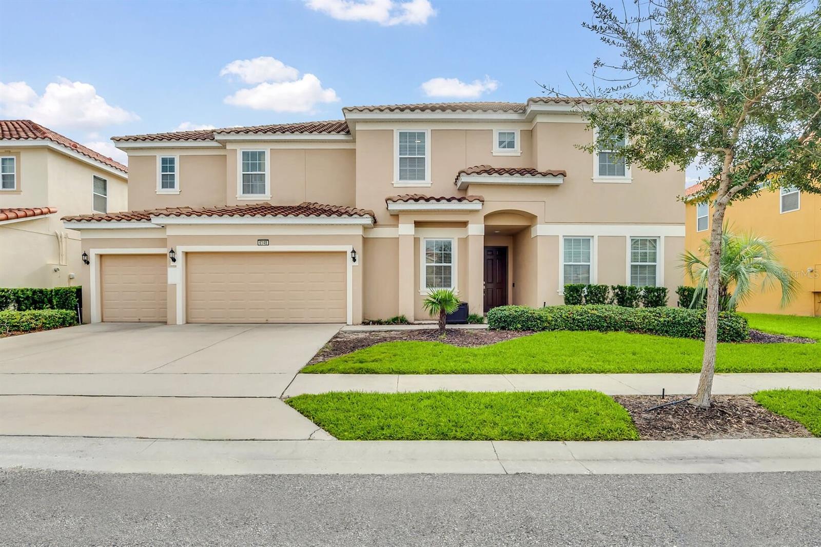 Single Family Residence em DAVENPORT, FL - Daniel Dourado