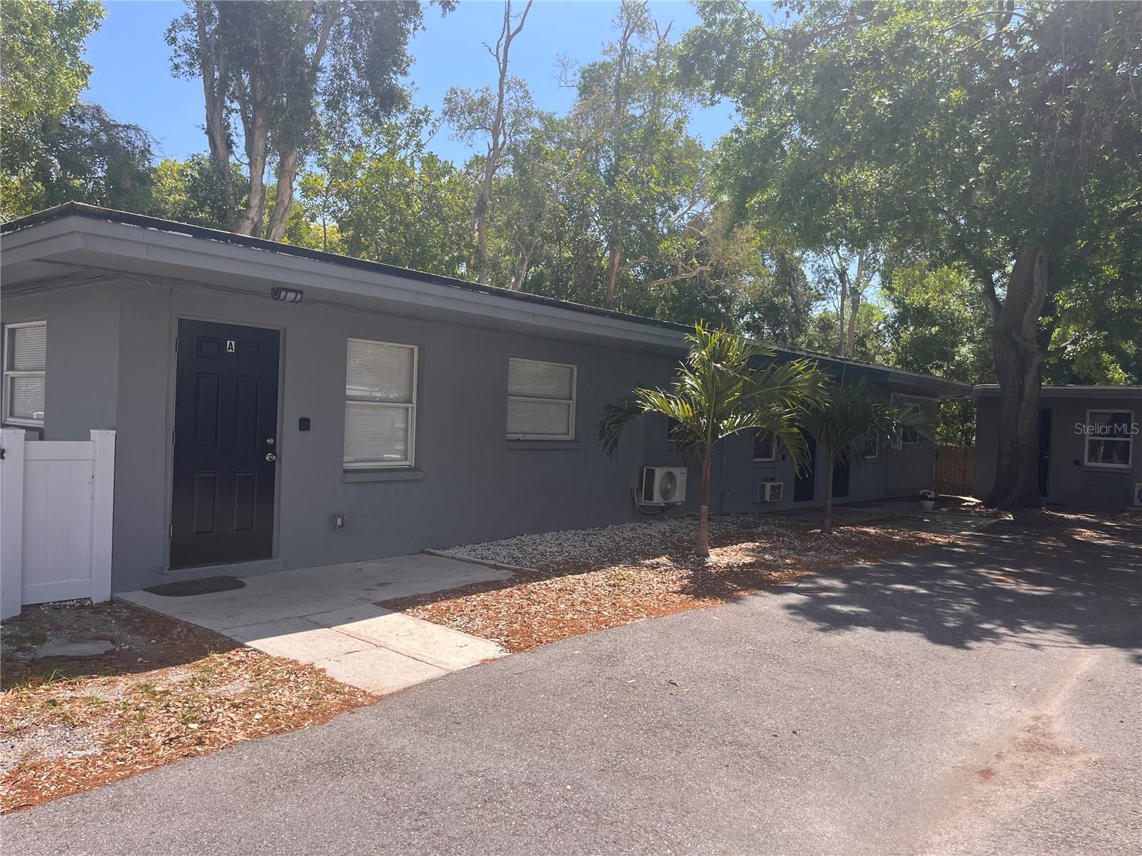 Multi Family em LARGO, FL - Daniel Dourado