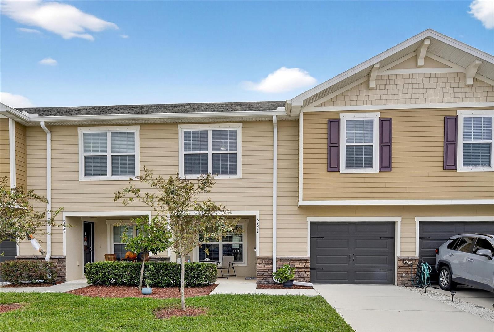 Townhouse in RIVERVIEW, FL - Daniel Dourado