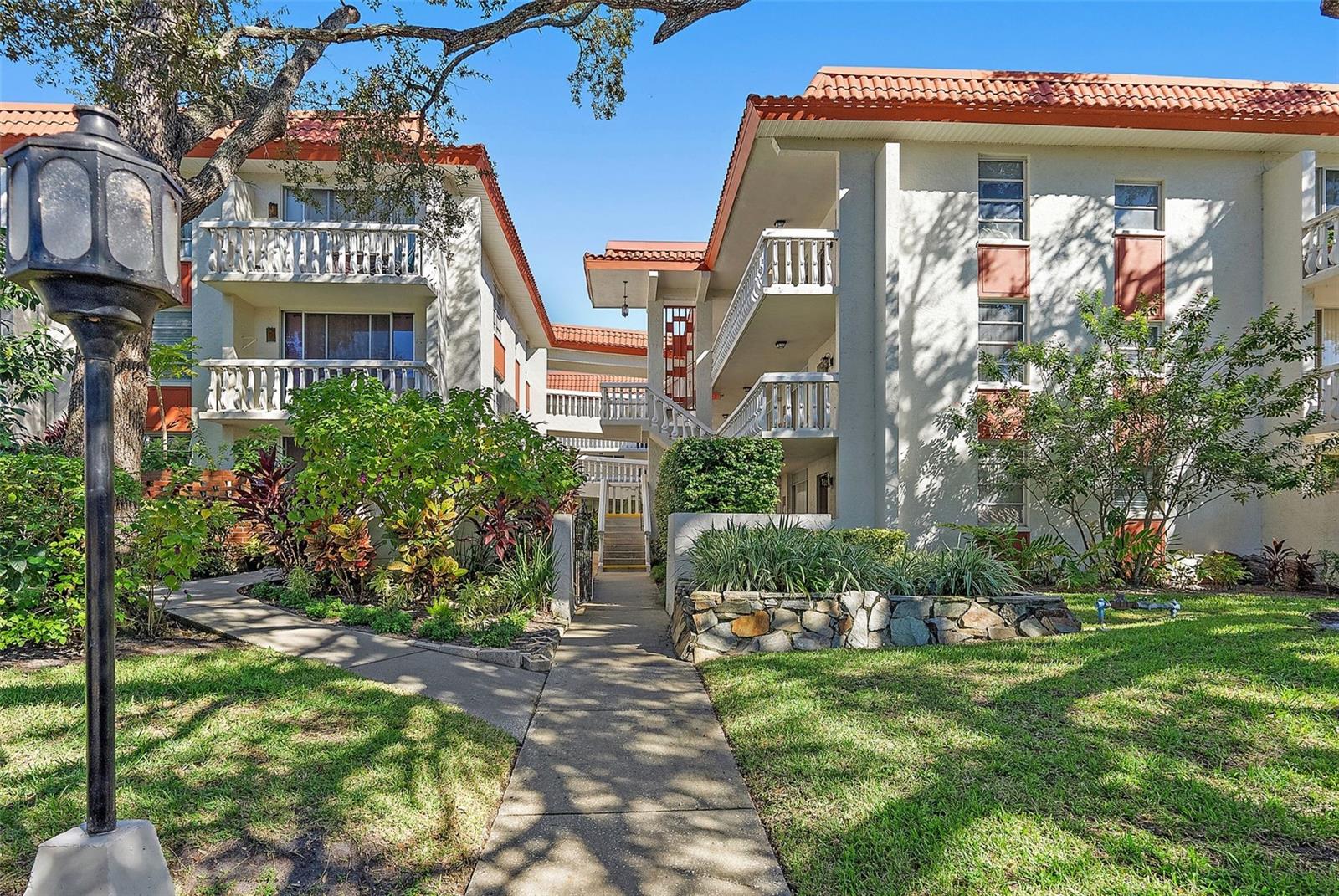 Condominium em CLEARWATER, FL - Daniel Dourado