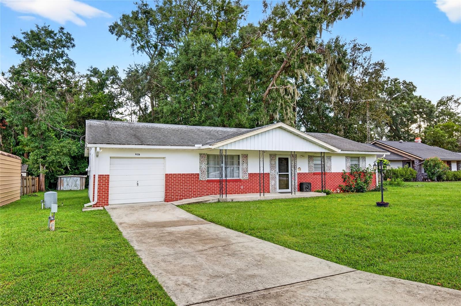Single Family Residence em BELLEVIEW, FL - Daniel Dourado