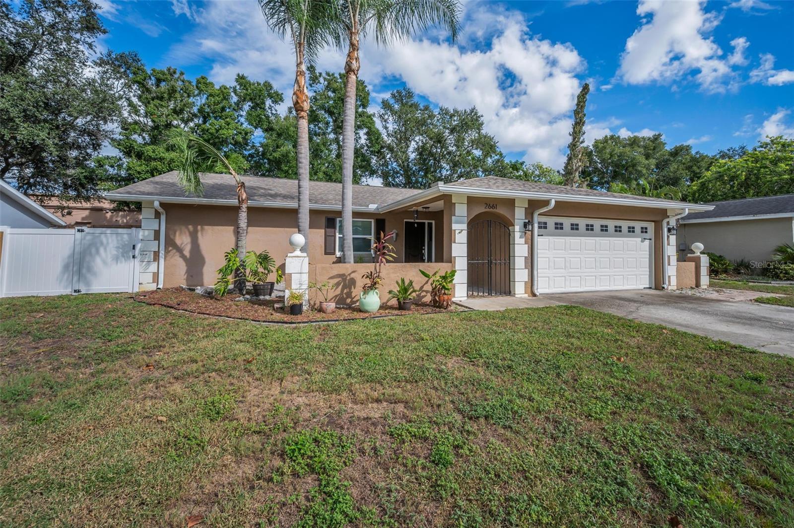 Single Family Residence in PALM HARBOR, FL - Daniel Dourado