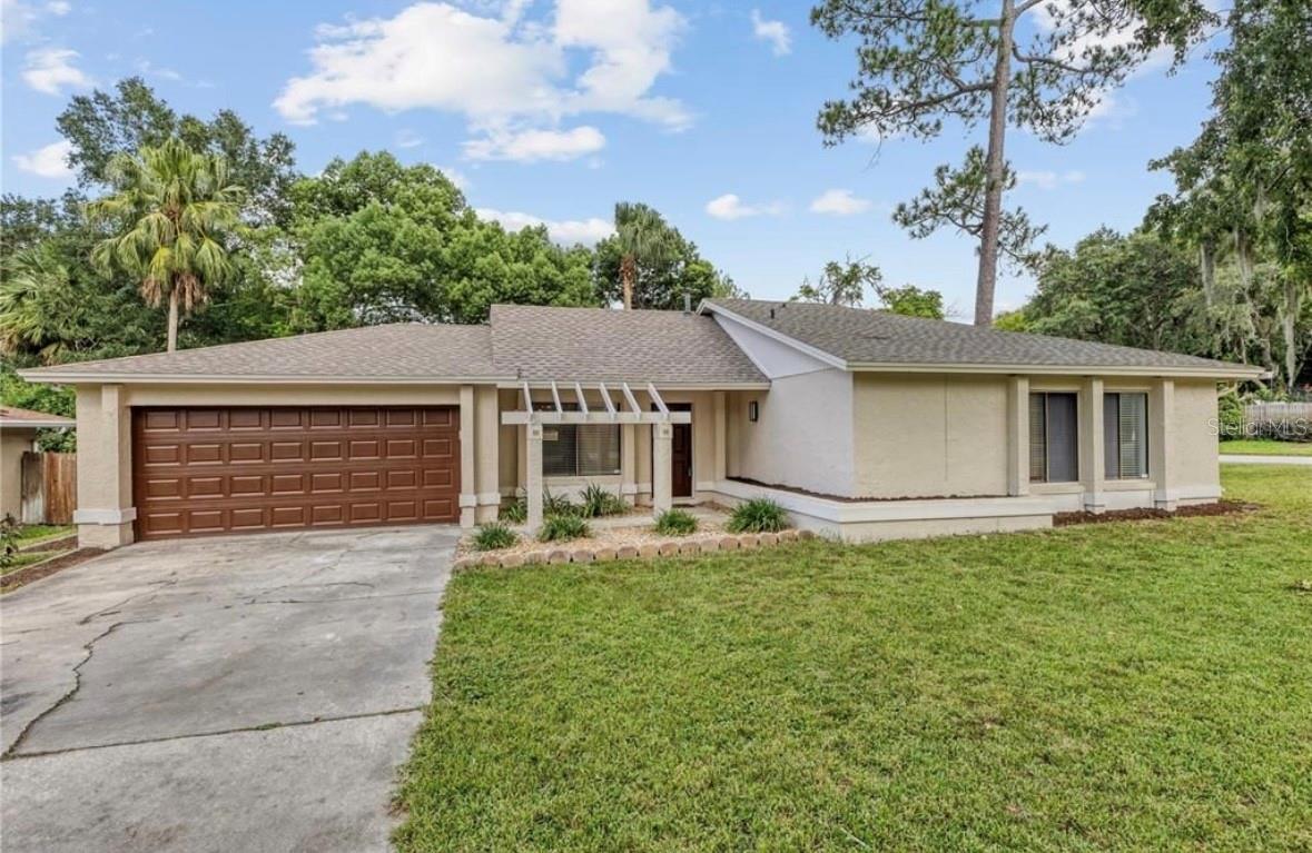 Single Family Residence em WINTER SPRINGS, FL - Daniel Dourado