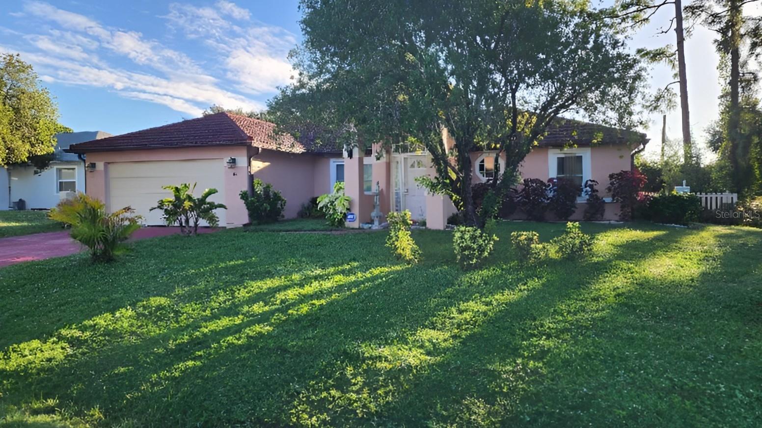 Single Family Residence em PALM BAY, FL - Daniel Dourado