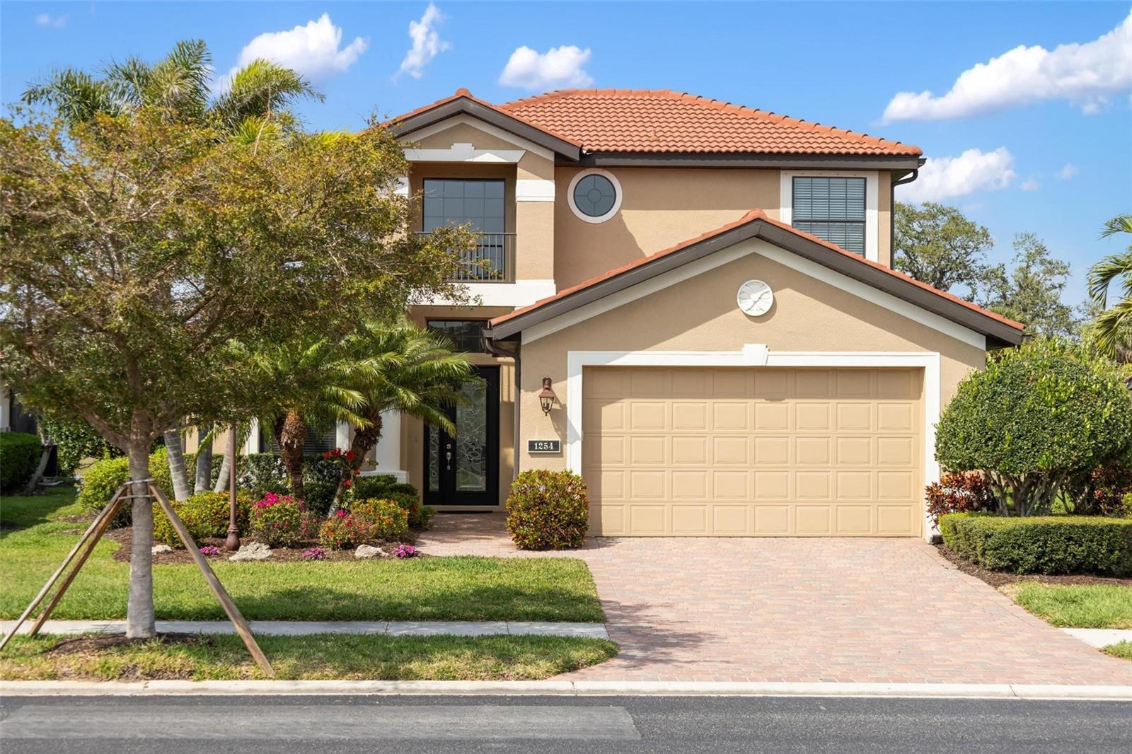 Single Family Residence in NORTH VENICE, FL - Daniel Dourado