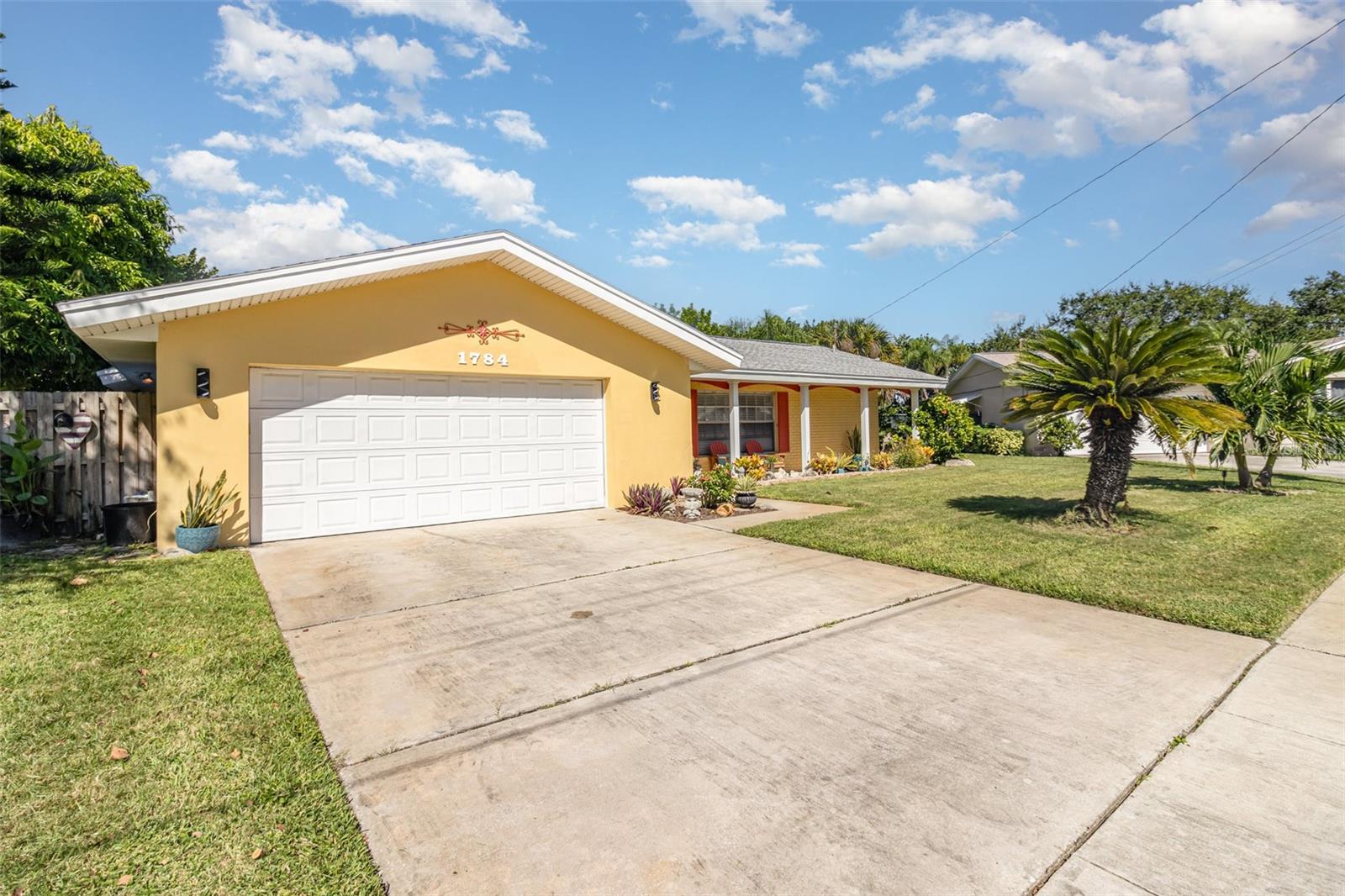 Single Family Residence em MERRITT ISLAND, FL - Daniel Dourado