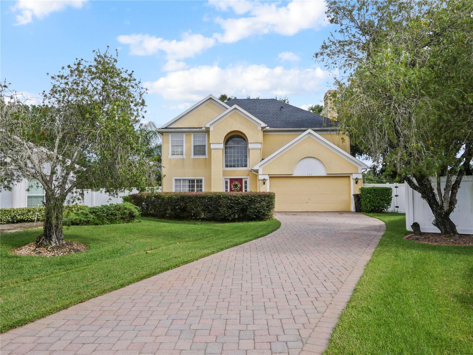 Single Family Residence in LAKE MARY, FL - Daniel Dourado