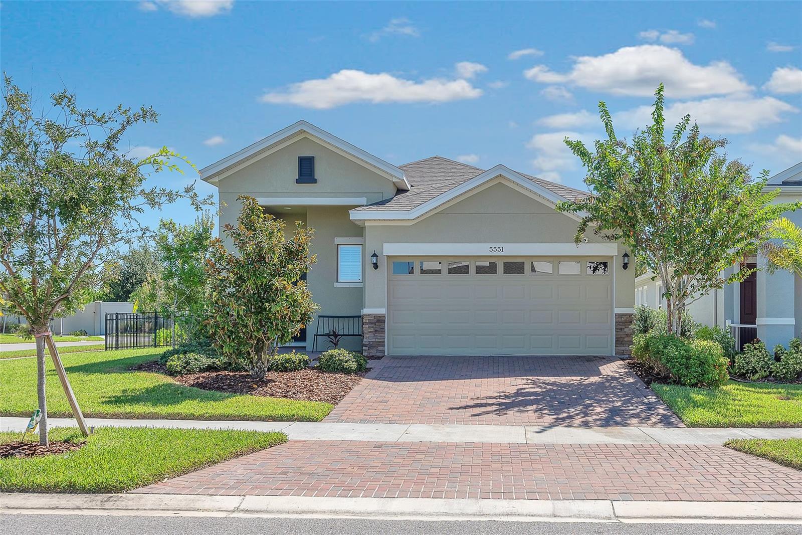 Single Family Residence in APOLLO BEACH, FL - Daniel Dourado