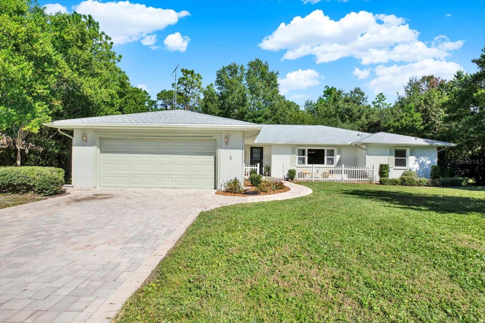 Single Family Residence em HOMOSASSA, FL - Daniel Dourado