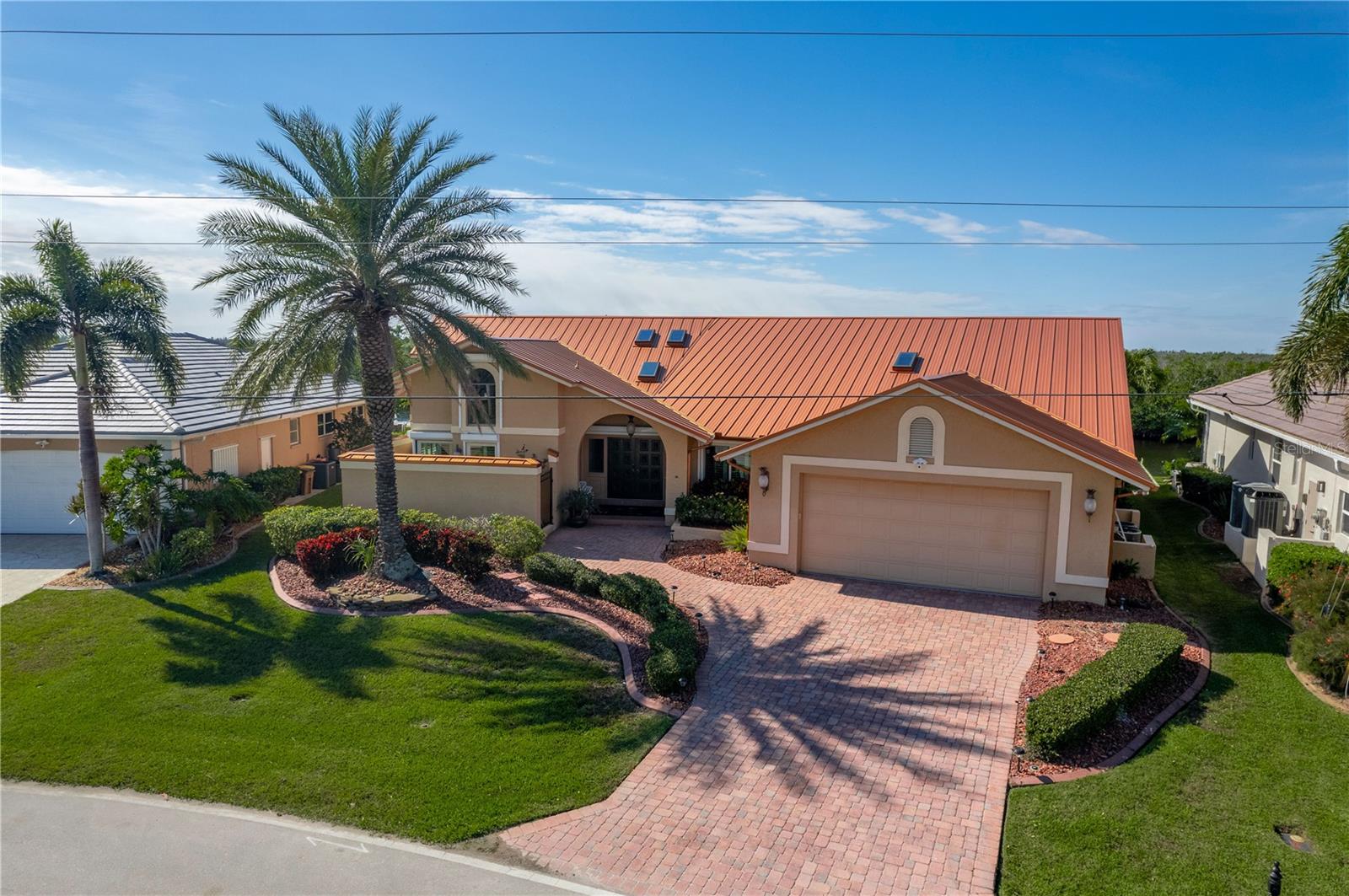 Single Family Residence em PUNTA GORDA, FL - Daniel Dourado