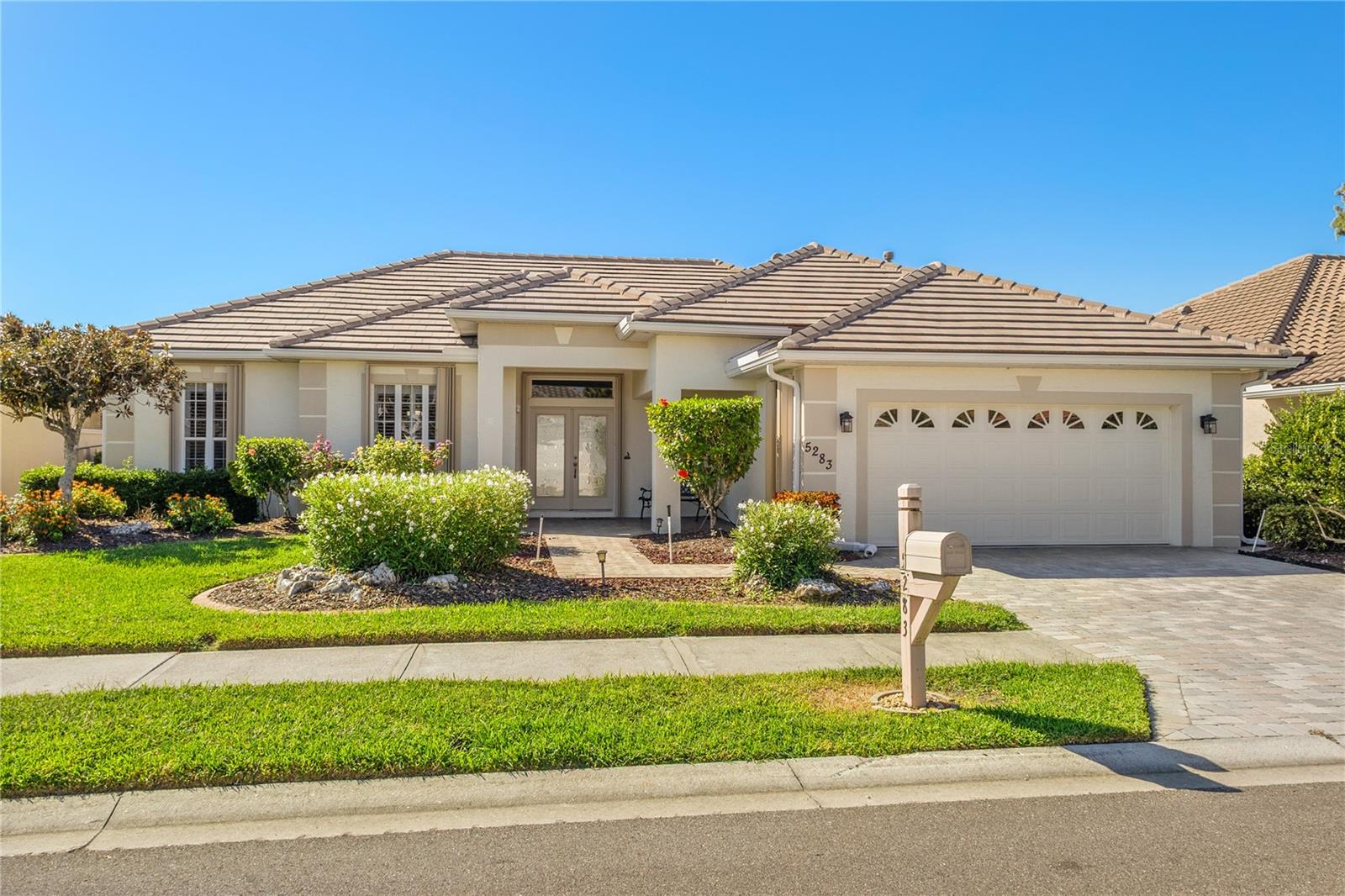 Single Family Residence in NORTH PORT, FL - Daniel Dourado