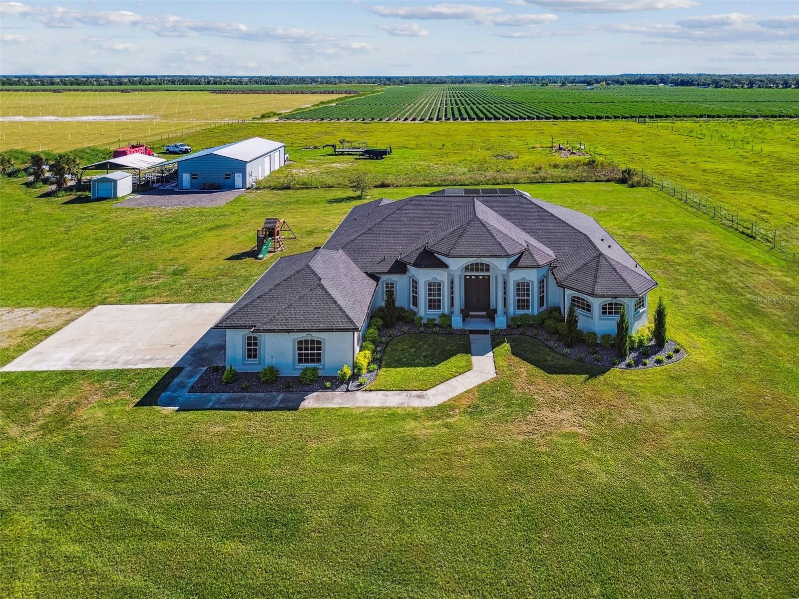 Single Family Residence em WIMAUMA, FL - Daniel Dourado