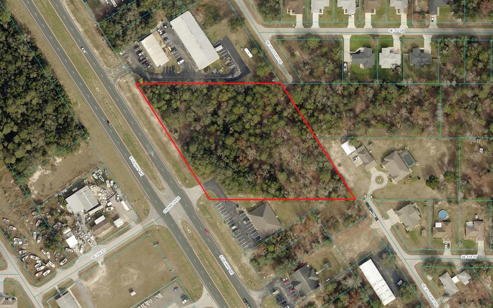 Mixed Use em SUMMERFIELD, FL - Daniel Dourado