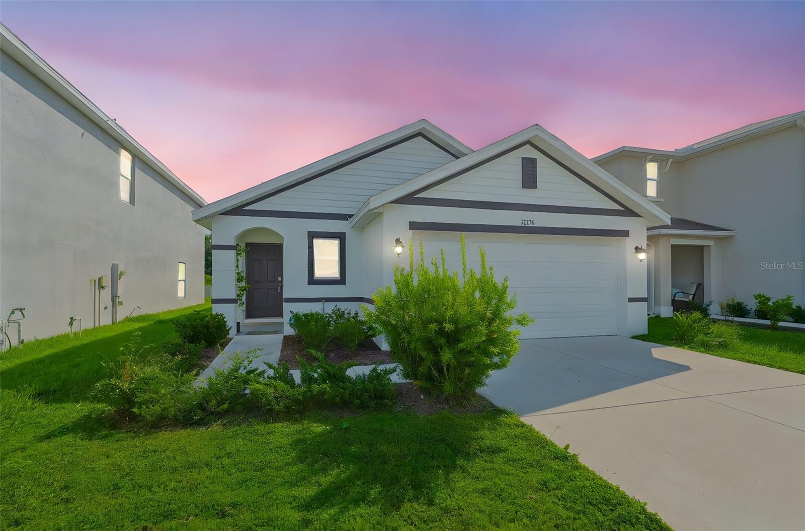 Single Family Residence in RIVERVIEW, FL - Daniel Dourado