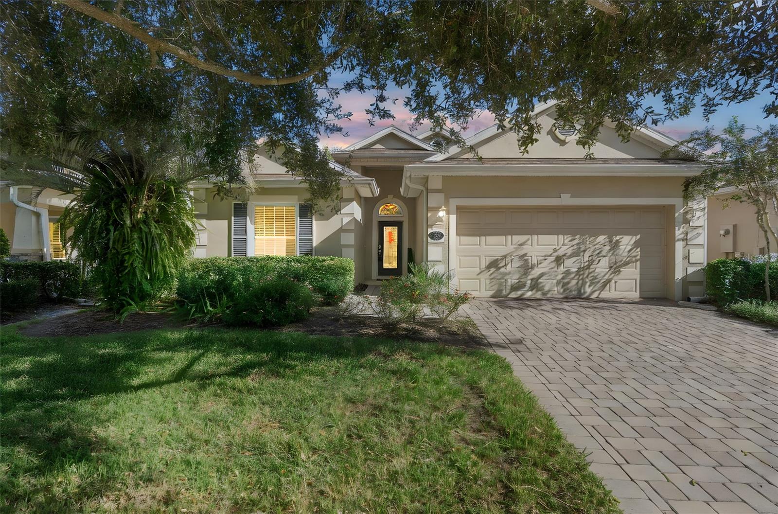 Single Family Residence in DELAND, FL - Daniel Dourado