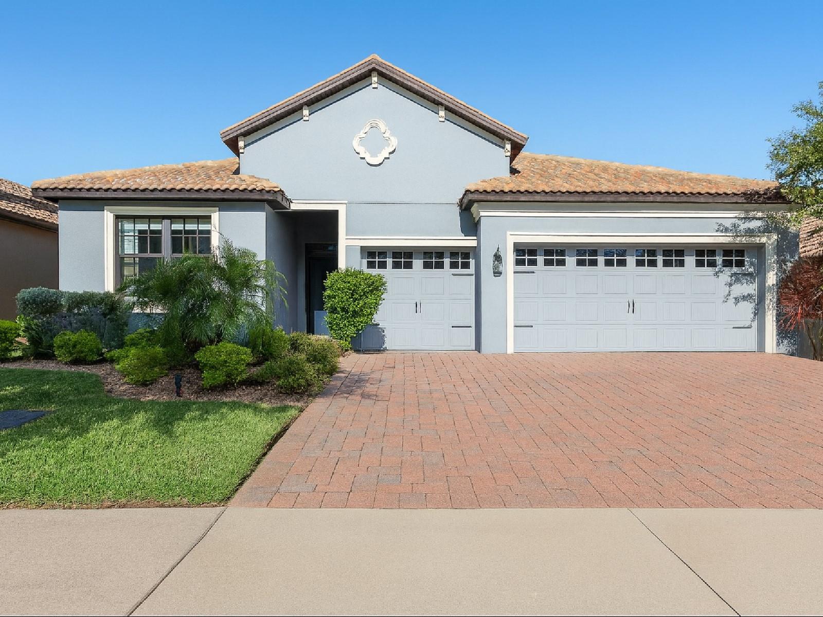 Single Family Residence em DAVENPORT, FL - Daniel Dourado