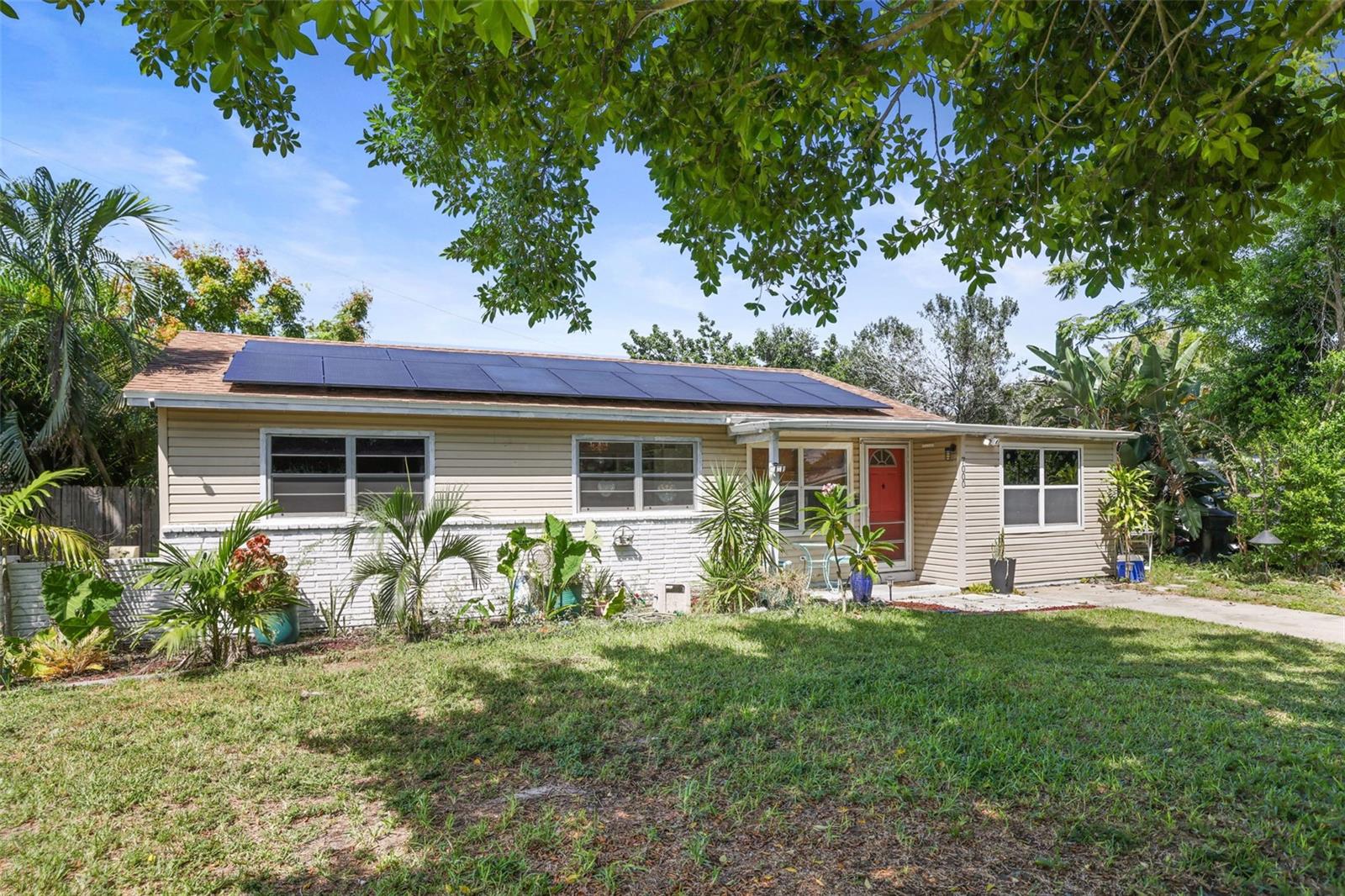 Single Family Residence em ST PETERSBURG, FL - Daniel Dourado