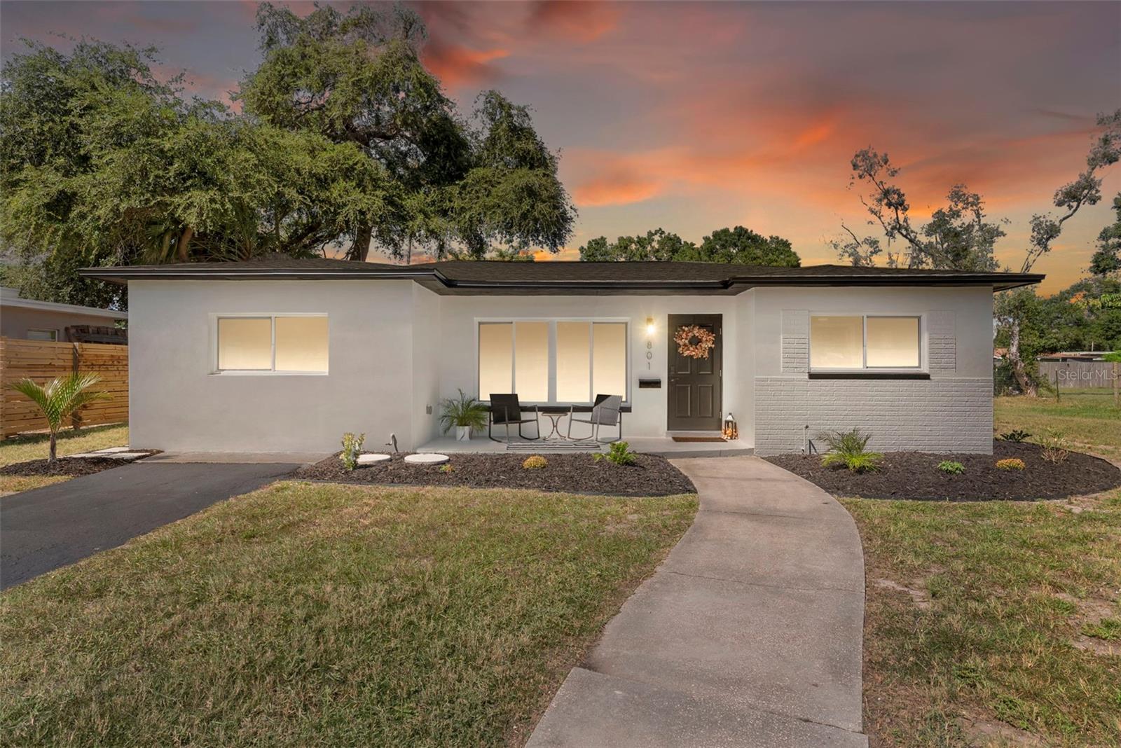 Single Family Residence em ST PETERSBURG, FL - Daniel Dourado