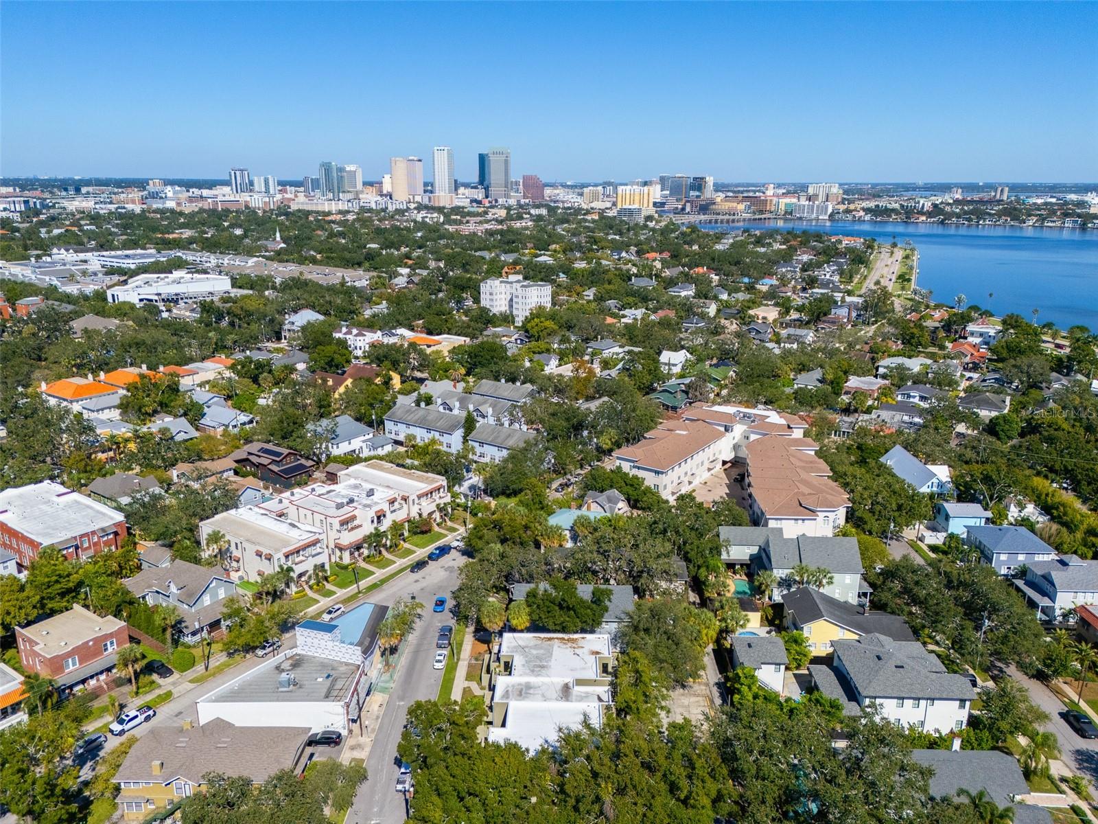 Condominium em TAMPA, FL - Daniel Dourado