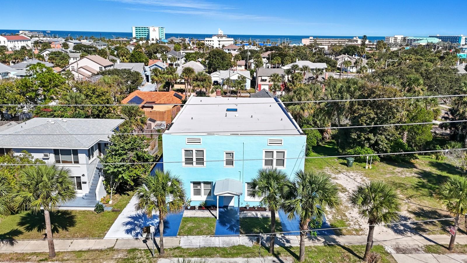 Multi Family in DAYTONA BEACH, FL - Daniel Dourado