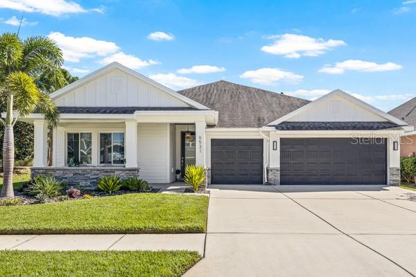 Single Family Residence in APOLLO BEACH, FL - Daniel Dourado