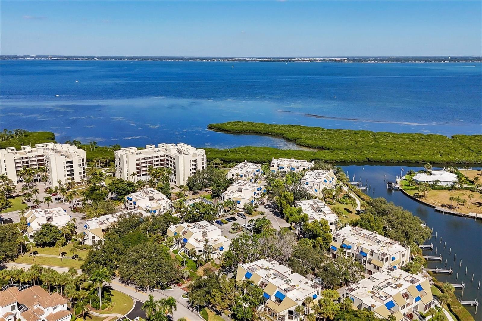 Condominium in LONGBOAT KEY, FL - Daniel Dourado