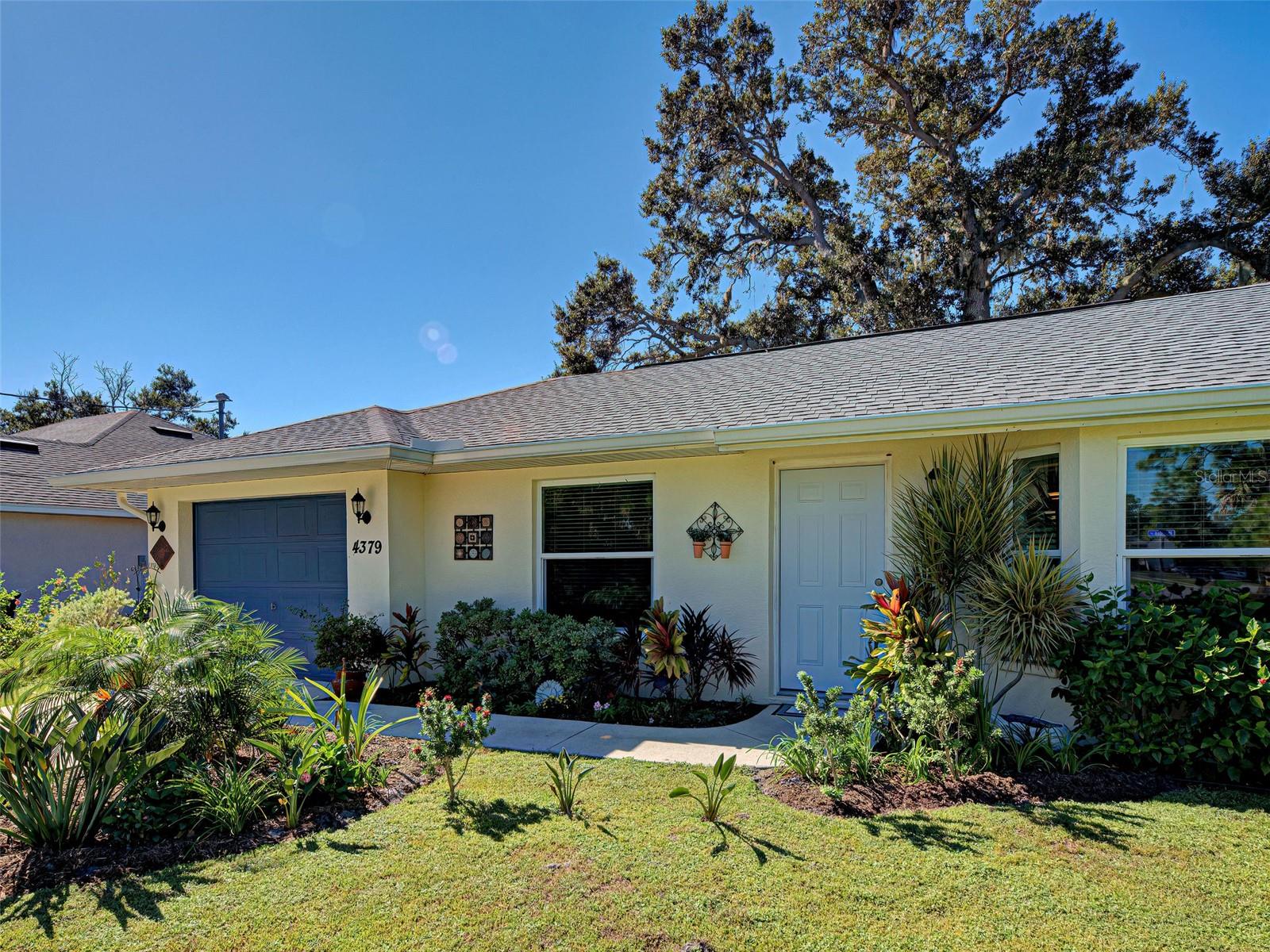 Single Family Residence in NORTH PORT, FL - Daniel Dourado