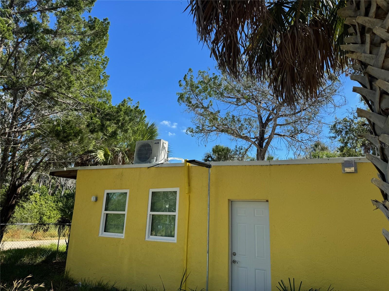 Single Family Residence in CRYSTAL RIVER, FL - Daniel Dourado