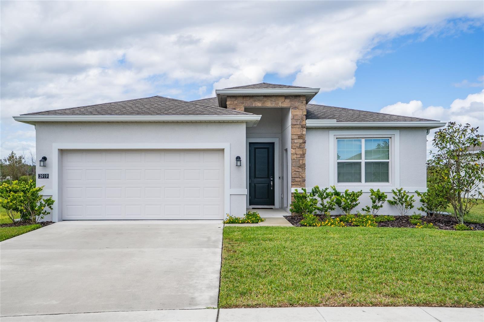 Single Family Residence em EDGEWATER, FL - Daniel Dourado