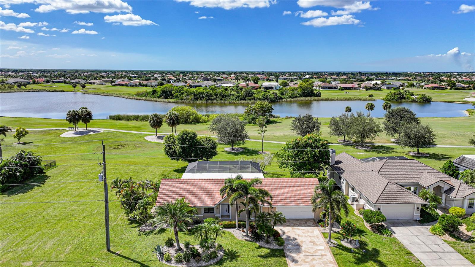 Single Family Residence em PUNTA GORDA, FL - Daniel Dourado