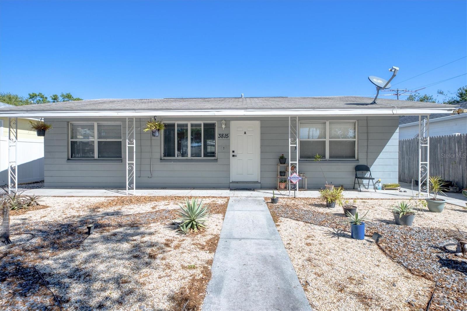 Single Family Residence em ST PETERSBURG, FL - Daniel Dourado