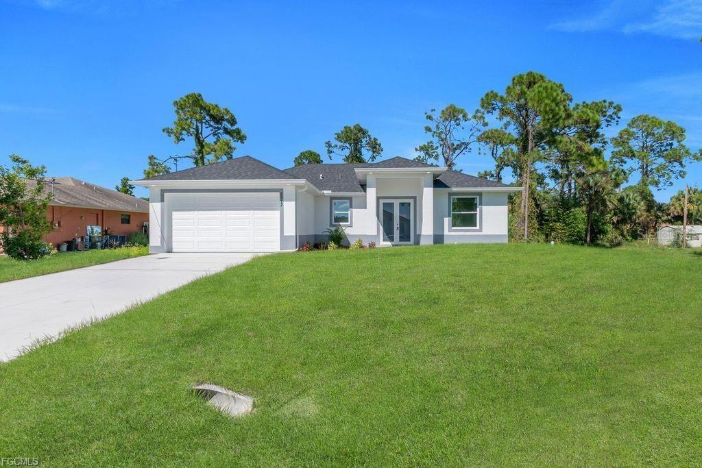 Single Family Residence in LEHIGH ACRES, FL - Daniel Dourado