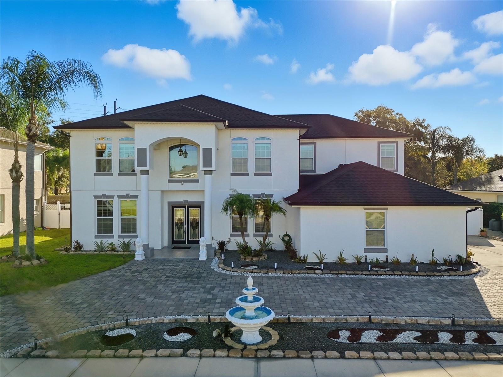 Single Family Residence em OVIEDO, FL - Daniel Dourado