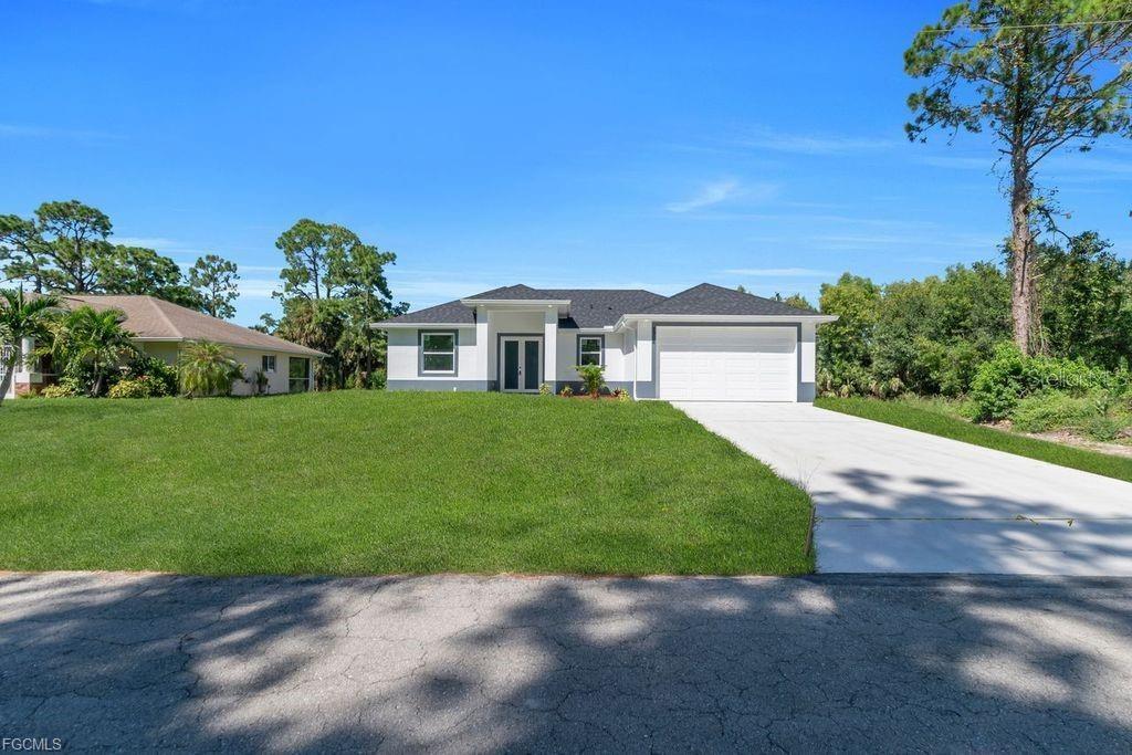 Single Family Residence in LEHIGH ACRES, FL - Daniel Dourado