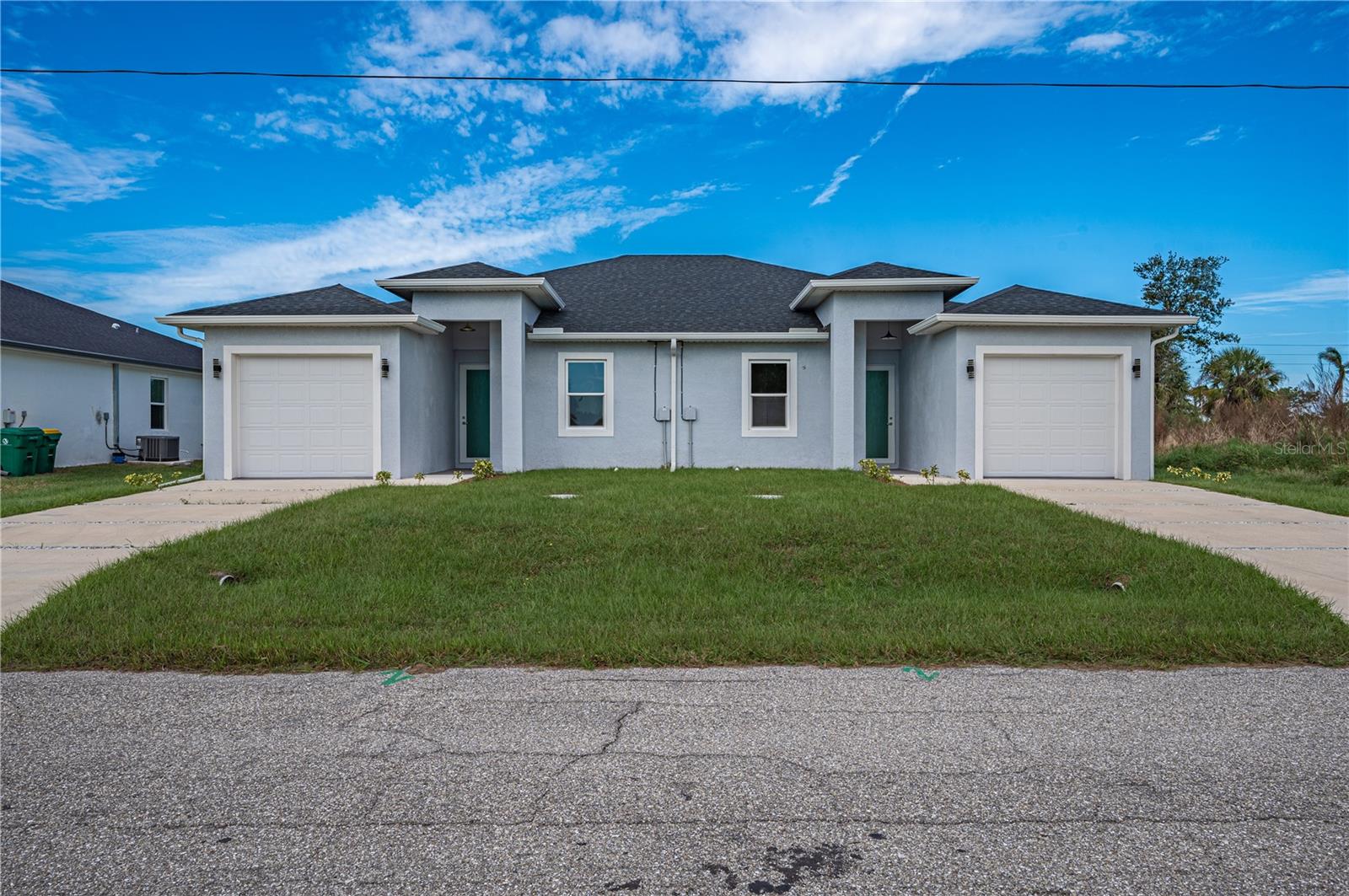 Duplex em PORT CHARLOTTE, FL - Daniel Dourado