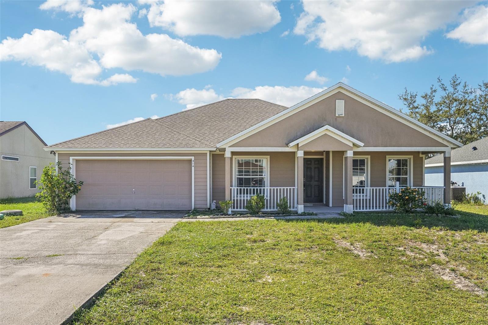 Single Family Residence in POINCIANA, FL - Daniel Dourado