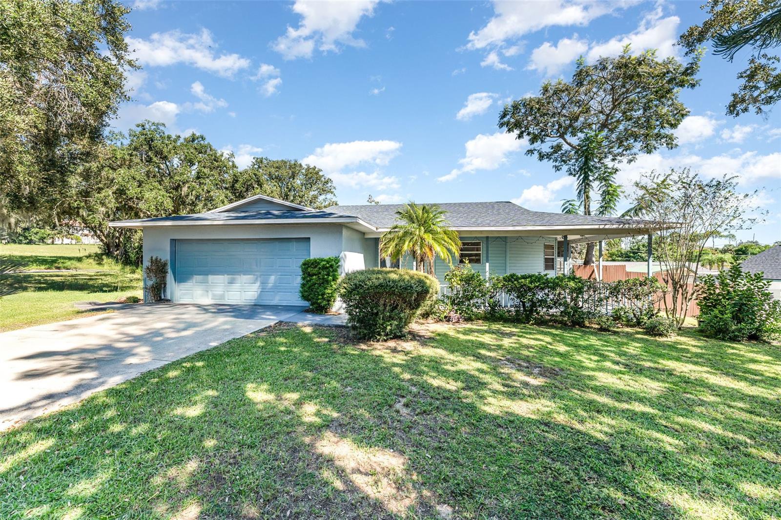 Single Family Residence in HAINES CITY, FL - Daniel Dourado