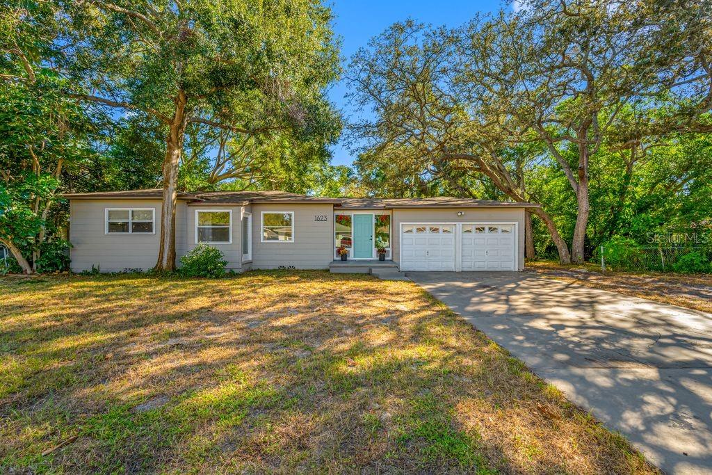 Single Family Residence em CLEARWATER, FL - Daniel Dourado