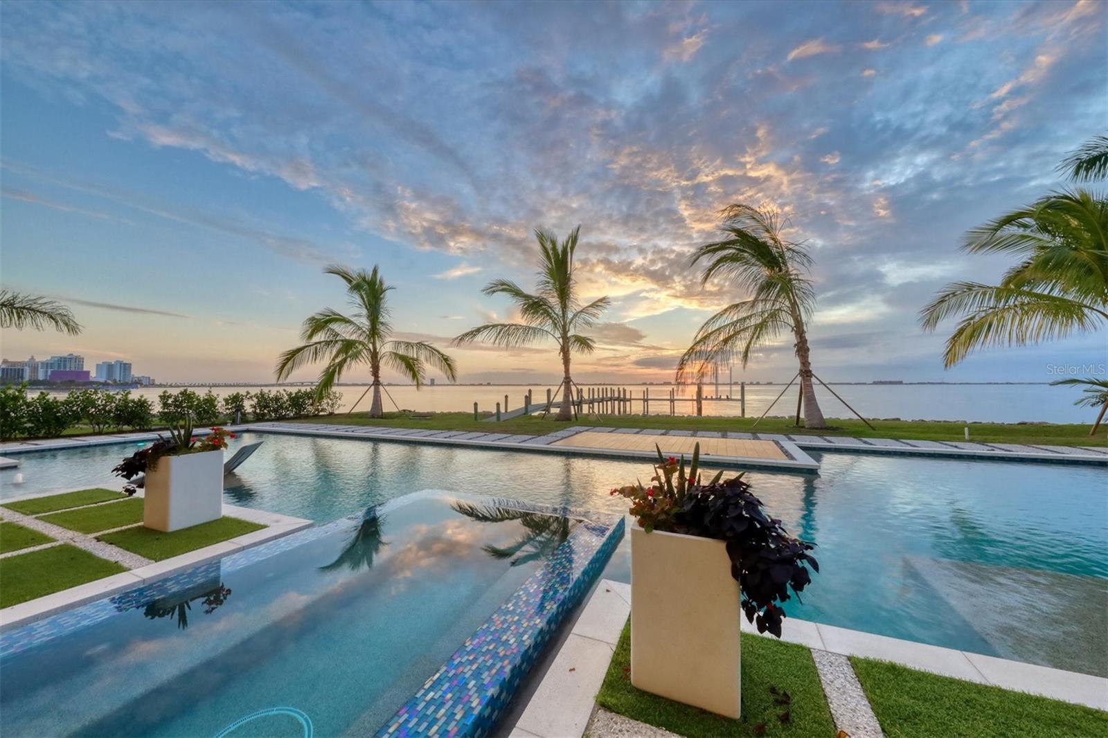 Single Family Residence em SARASOTA, FL - Daniel Dourado