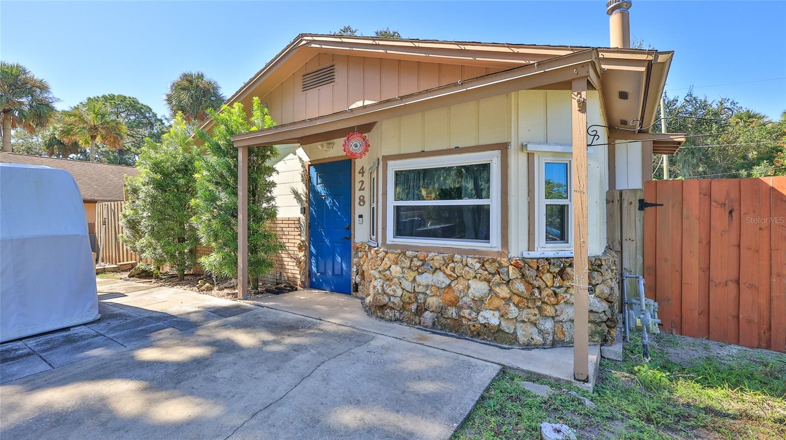 Single Family Residence em EDGEWATER, FL - Daniel Dourado