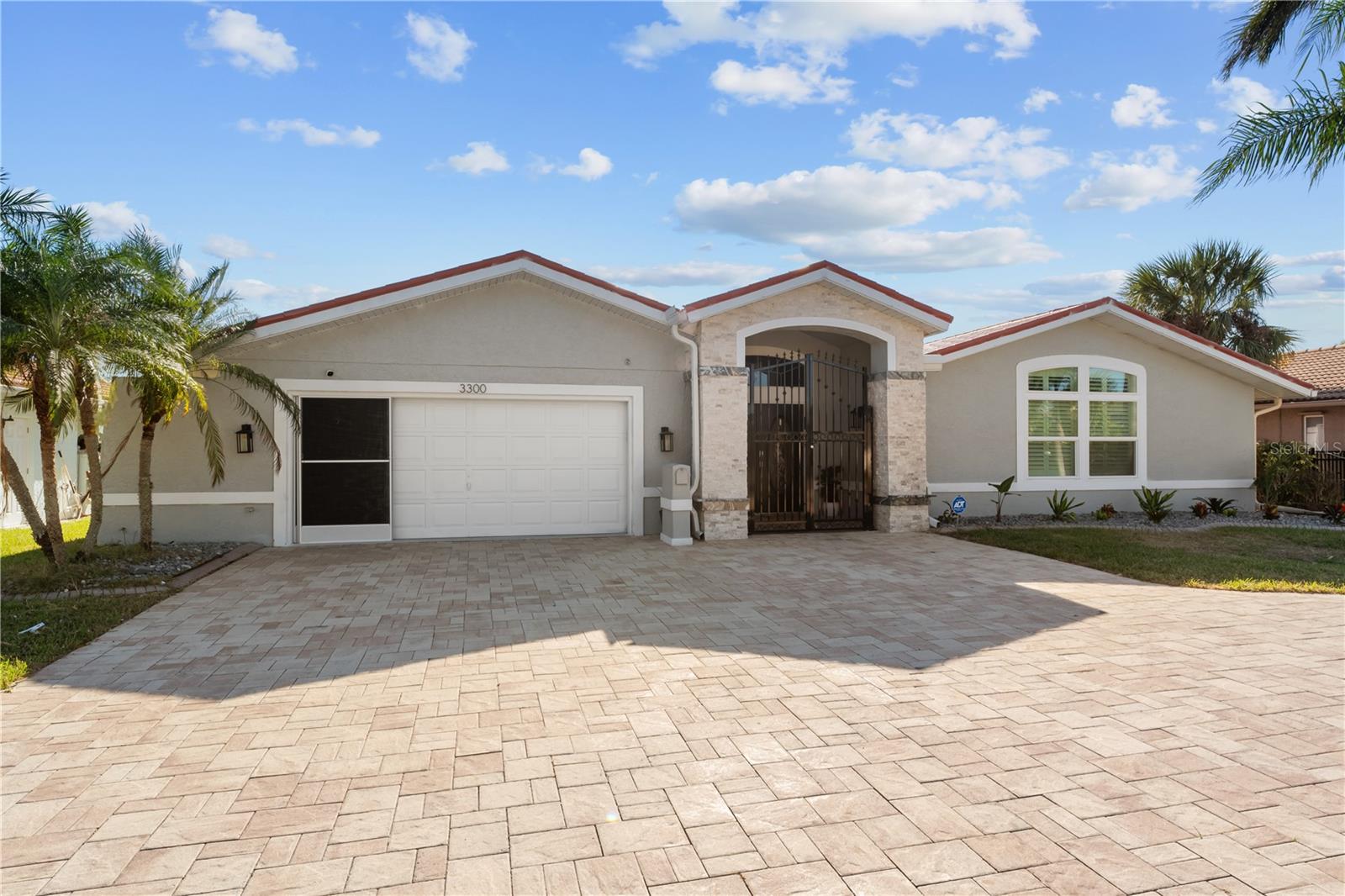 Single Family Residence em NEW PORT RICHEY, FL - Daniel Dourado