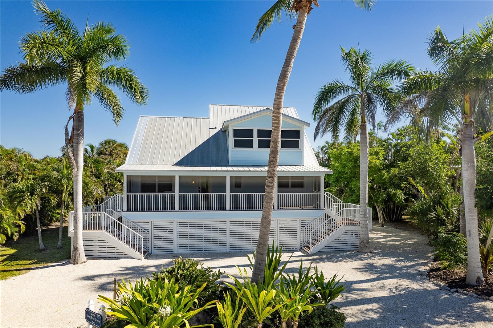 Single Family Residence in PLACIDA, FL - Daniel Dourado