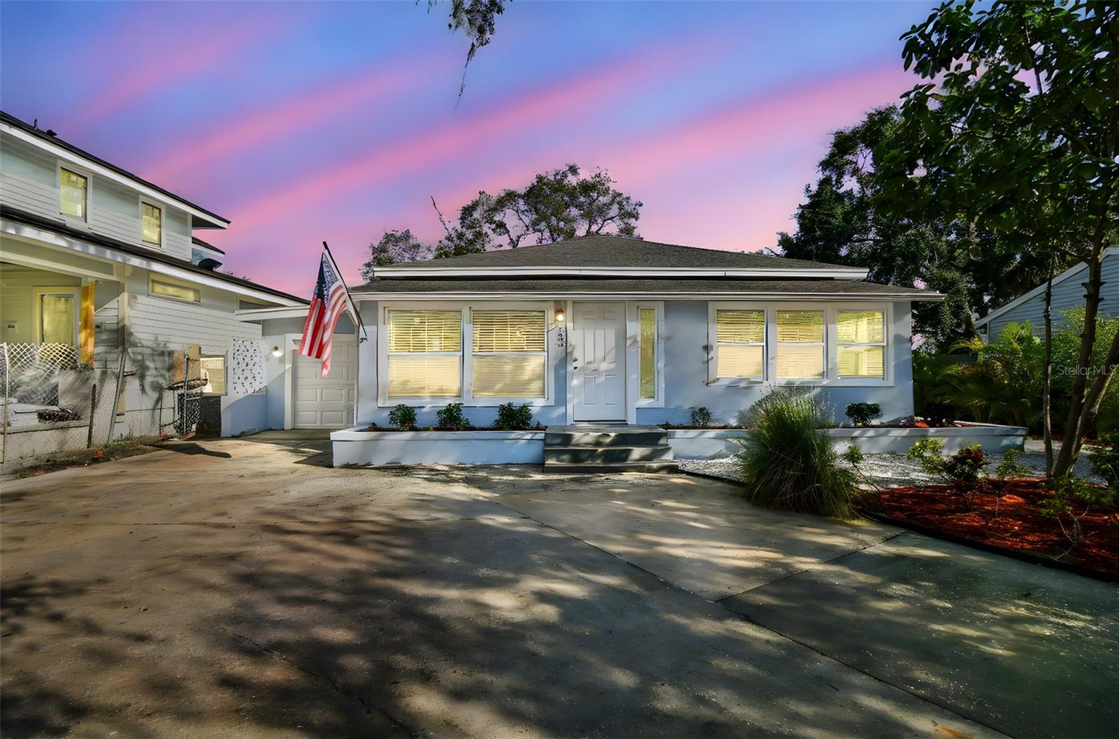 Single Family Residence em SAFETY HARBOR, FL - Daniel Dourado