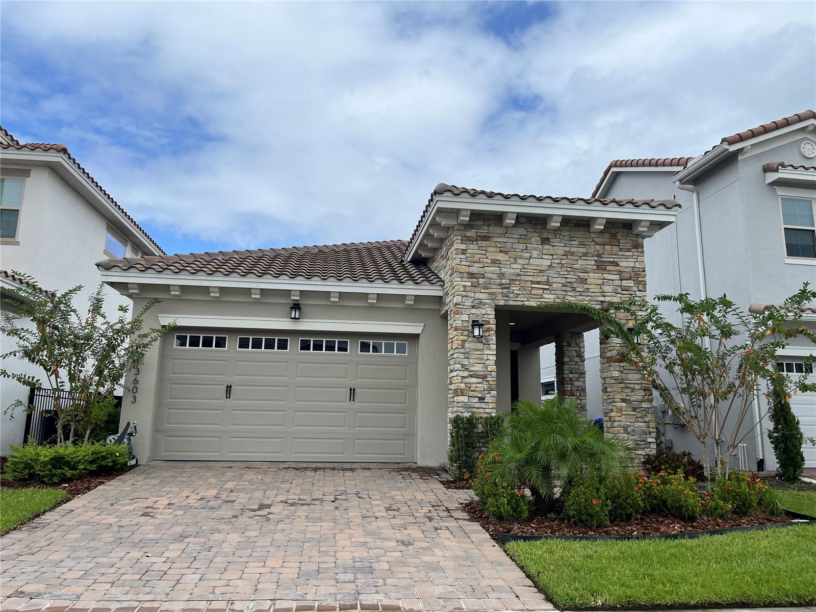 Single Family Residence em ORLANDO, FL - Daniel Dourado